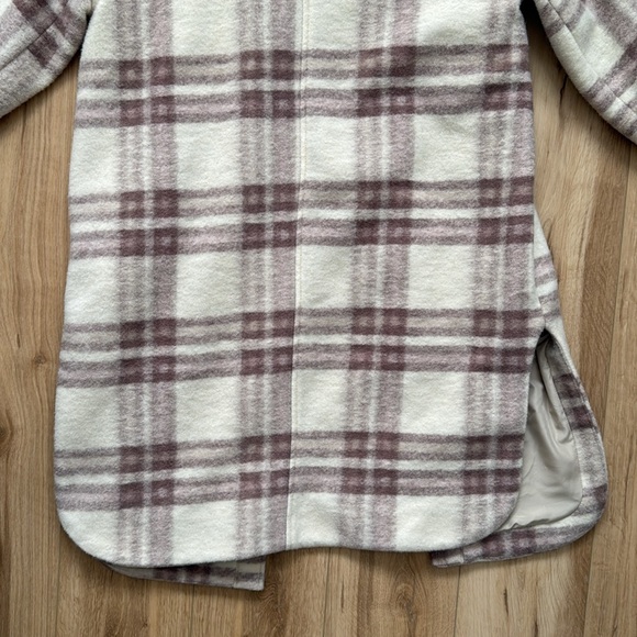 Plaid coat (fits like a size 6) - Picture 9 of 9